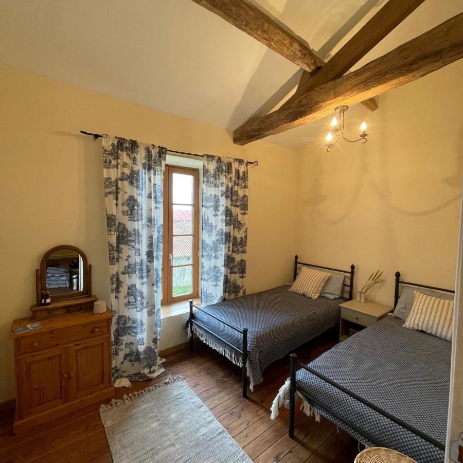 Beautiful Cottage With Private Plunge Pool/Hot Tub - 40 Mins From Puy Du Fou La Chapelle-Saint-Etienne Eksteriør bilde